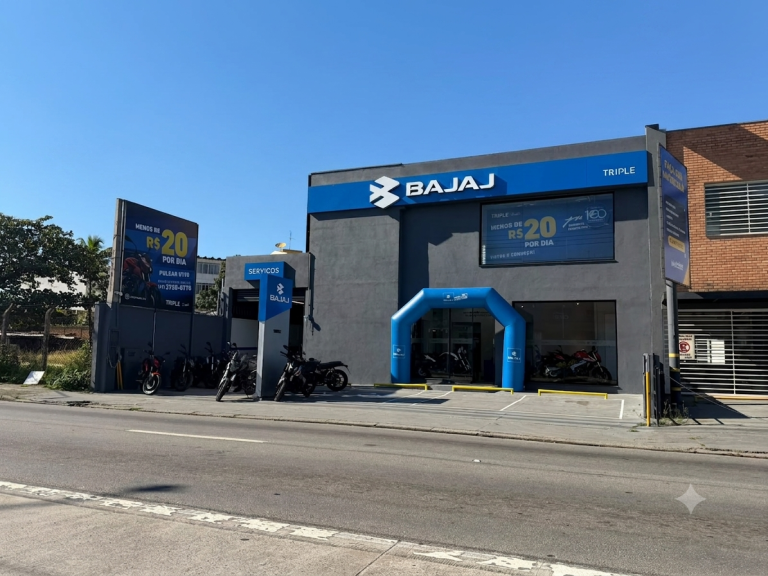 Triple Bajaj Amoreiras